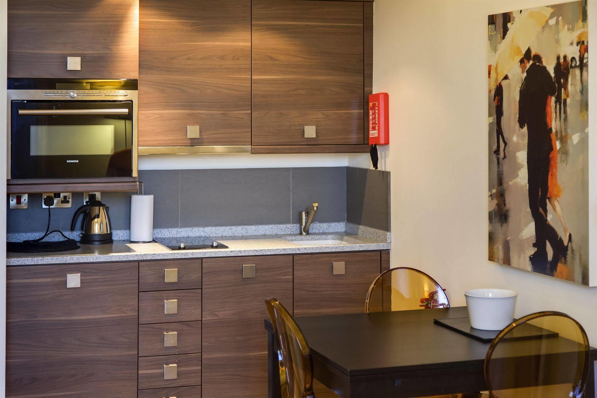 Apartment Clarendon Luxury Edinburgh