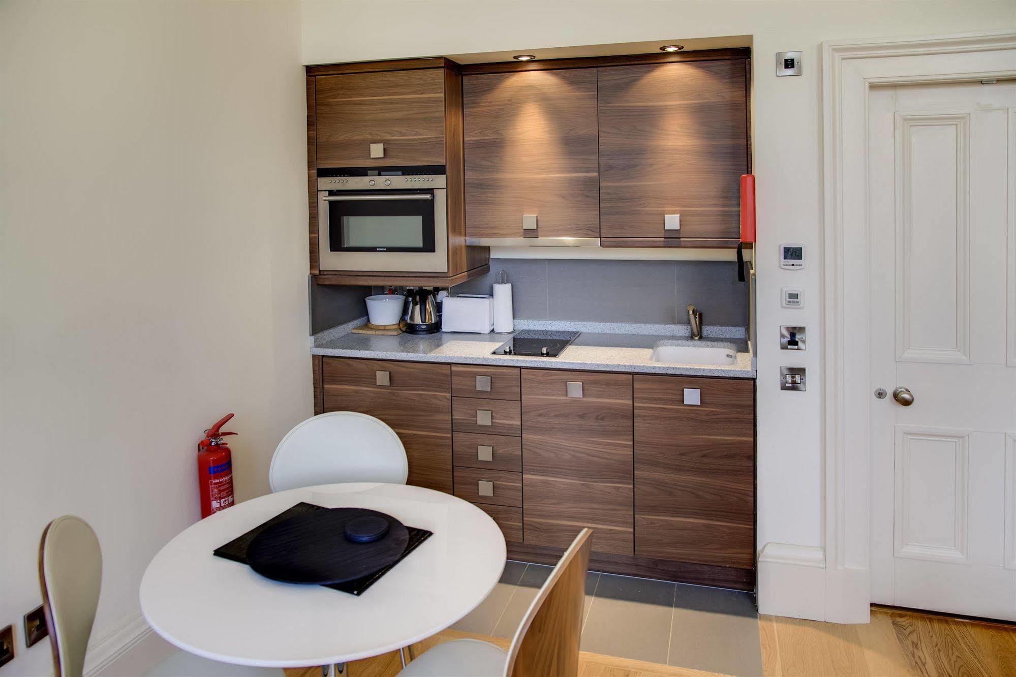 Apartment Clarendon Luxury Edinburgh